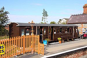 Archivo:Cafe at Chinnor Station - geograph.org.uk - 1498816