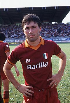 Archivo:Carlo Ancelotti - AS Roma 1983-84