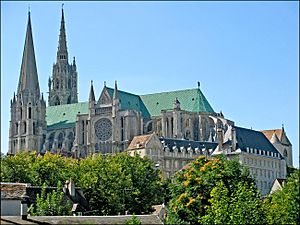 Archivo:Chartres-Cathedral
