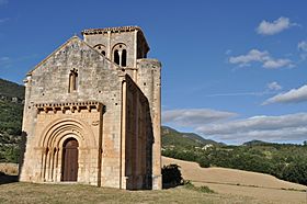 Ermita de San Pedro de Tejada (Puentearenas-Merindad de Valdivieso) - 003 (30072501143).jpg