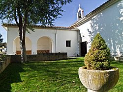 Archivo:Ermita de la Virgen del Roble-Sorzano-3608