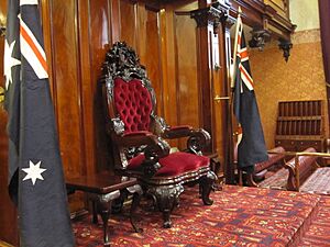 Archivo:Governor's Chair in the legislative council chamber of NSW