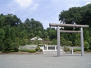 Archivo:Imperial Mausoleum-TaishōEmperor