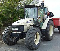 Archivo:Lamborghini traktor