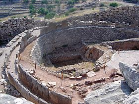 Archivo:Mycenae ruins dsc06388