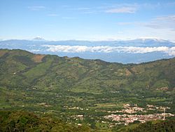 Nevado del Ruiz desde Guaduas.jpg