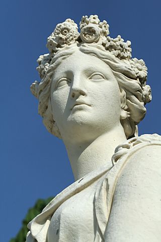 Parc de Versailles, demi-lune du bassin d'Apollon, Printemps, Marc Arcis & Simon Mazière 03.jpg