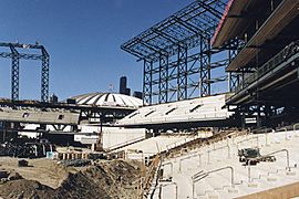 Archivo:Safeco Field under construction - 1998
