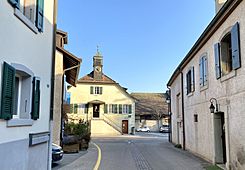 Tolochenaz, Vaud, Switzerland.jpg