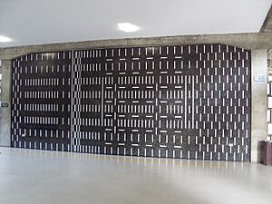 Archivo:UCV 2015-161 Mural de Victor Valera, 1956