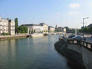 Archivo:Verdun Maas