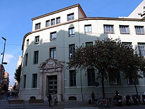 Archivo:039 Escola de la Mercè, o Col·legi Verd, c. Joan Maragall 32 (Girona)