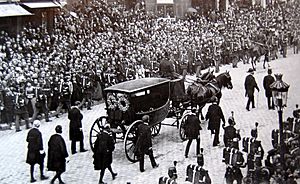 Archivo:1er juin 1885 - Enterrement Victor Hugo