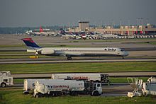 Archivo:ATL Terminal and Delta Planes