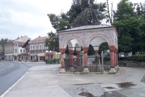 Archivo:Bogomilen-Schrein Travnik