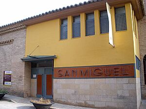 Archivo:Borja - Iglesia de San Miguel-Museo Arqueológico