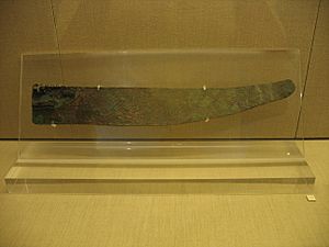Archivo:Cycladic bronze saw