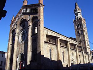 Archivo:DuomoCrema