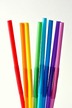 Eight drinking straws (4273846588).jpg