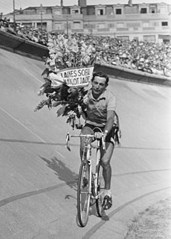 Archivo:Fausto Coppi, Tour de France 1952 02