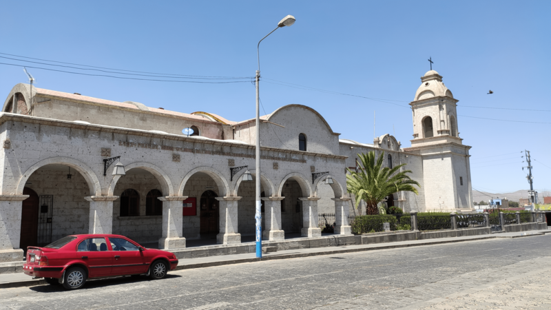 Iglesia de Characato 01