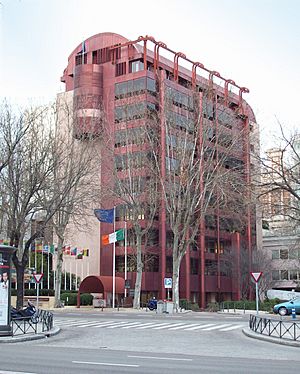 Archivo:Irish Embassy in Madrid (Spain) 01
