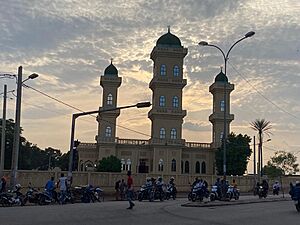 Archivo:La grande mosquée de Korhogo