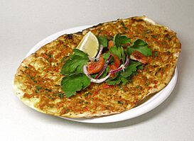 Lahmacun.jpg