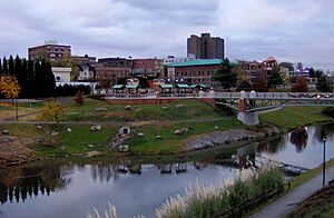 Archivo:Maryville-tennessee-skyline
