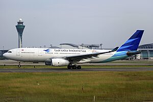 Archivo:PK-GPJ - Garuda Indonesia - Airbus A330-243 - CAN (11687276544)