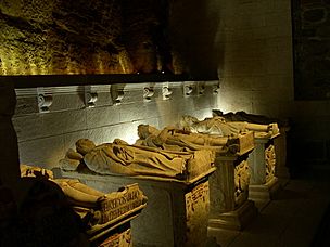 Archivo:Panteon Real del monasterio de Santa Maria la Real en Najera