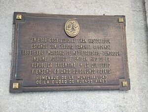 Archivo:Placa SanchezAlbornoz BsAs
