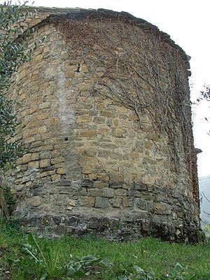 Archivo:Tremp. Fígols de Tremp. Sant Pere 6