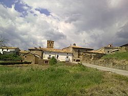 Undués-Pintano 5 le village.jpg