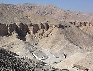 Archivo:Valley of the Kings (Luxor, Egypt)