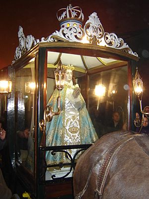 Archivo:"Virgen de los Pegotes", Nava del Rey (Valladolid)