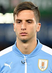 20171114 AUT URU 4518 - Rodrigo Bentancur (cropped) 2.jpg
