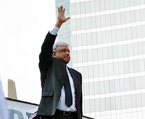 Archivo:Andrés Manuel López Obrador 02
