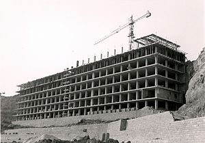 Archivo:Apartaments en Construcció