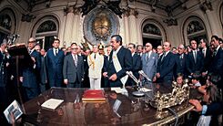 Asume Alfonsín 2.jpg