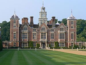 Archivo:Blickling Hall, Norfolk (535804370)