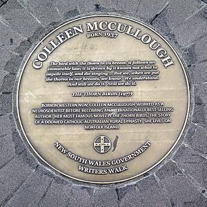 Archivo:Colleen Mccullough Sydney Writers Walk plaque
