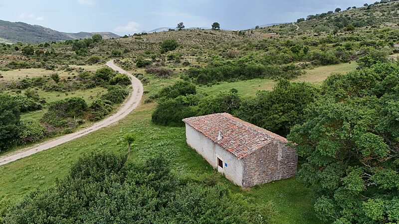 Ermita Santa María, Vallejimeno