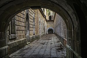 Archivo:Fuerte de Guadalupe. Patio de Infantería