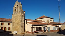 Iglesia de Nuestra Señora de Lario de Carbajosa.jpg