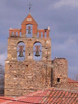 Iglesia de Sata María de Navianos de la Vega.jpg