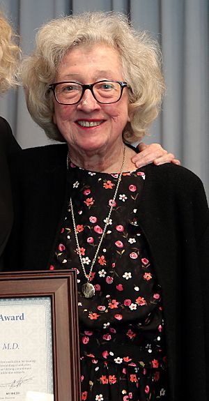 Lifetime Science Award Dr. Kreek (23420513281) (cropped).jpg