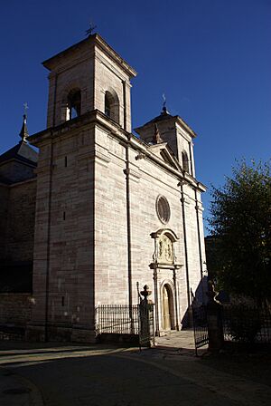 Archivo:Lois 12 iglesia by-dpc