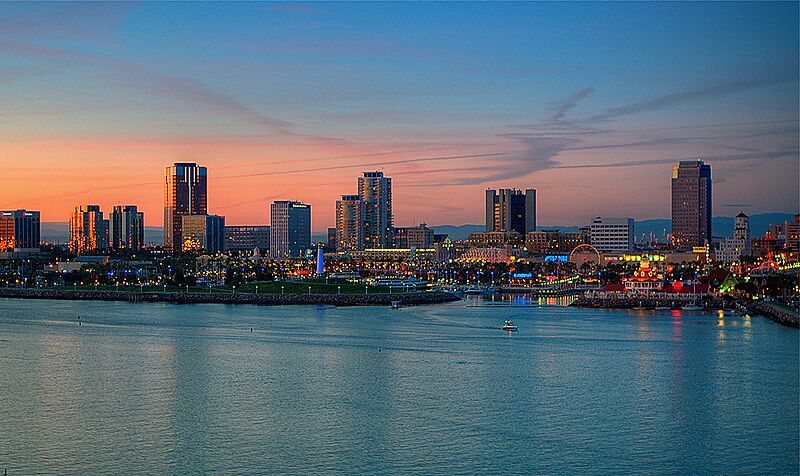 Long beach3 (cropped)