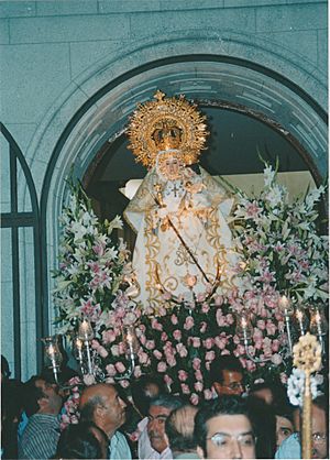 Archivo:Procesión de la Virgen de Nuestra Señora de la Consolación (2000)